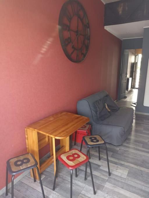 Tres Agreable Proche Tous Commerces Appartement